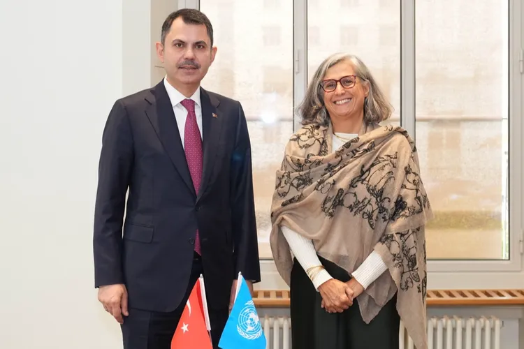 Bakan Kurum ‘sıfır atık’ uygulamalarını Cenevre’de anlattı