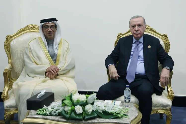 Cumhurbaşkanı Erdoğan’dan Mısır’da diplomasi trafiği