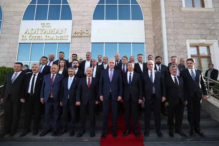 Adıyaman’da Kurtulmuş’tan Valilik ve belediye ziyareti