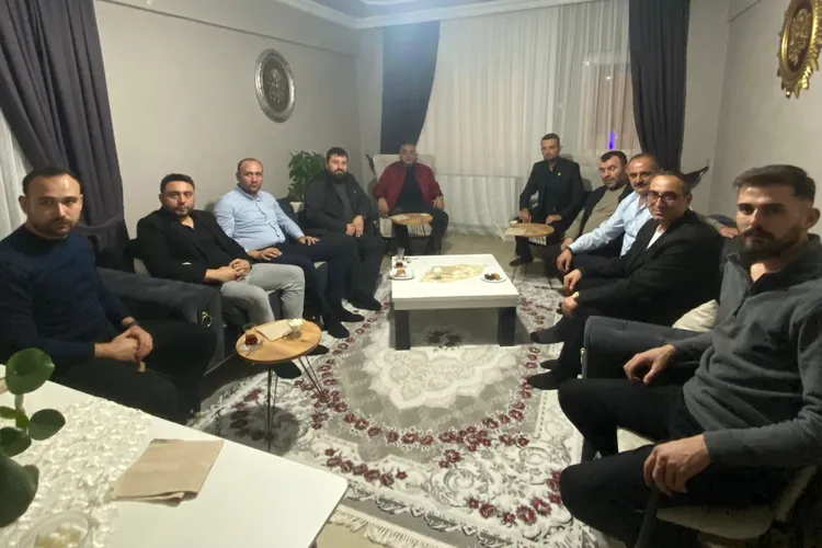 MHP’den Pazaryeri’nde ‘Hayırlı Günler Komşum’ ziyareti