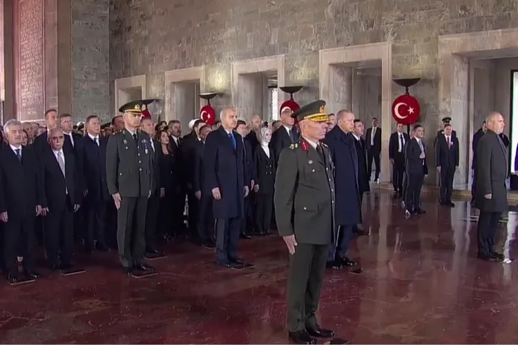Devlet erkanı Anıtkabir’de (CANLI)