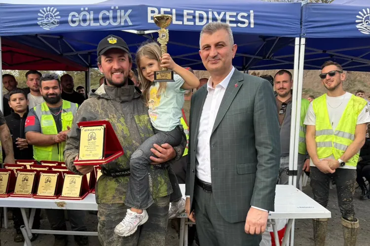 Kocaeli Gölcük’te ATV tutkunlarından nefes kesen mücadele