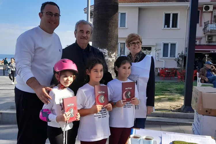 Çocukların Atatürk sevgisine ADD Mudanya’dan Nutuk hediyesi